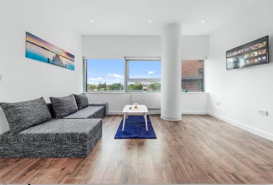 Delta 2 Bedroom Flat In London Dp102 Croydon Extérieur photo