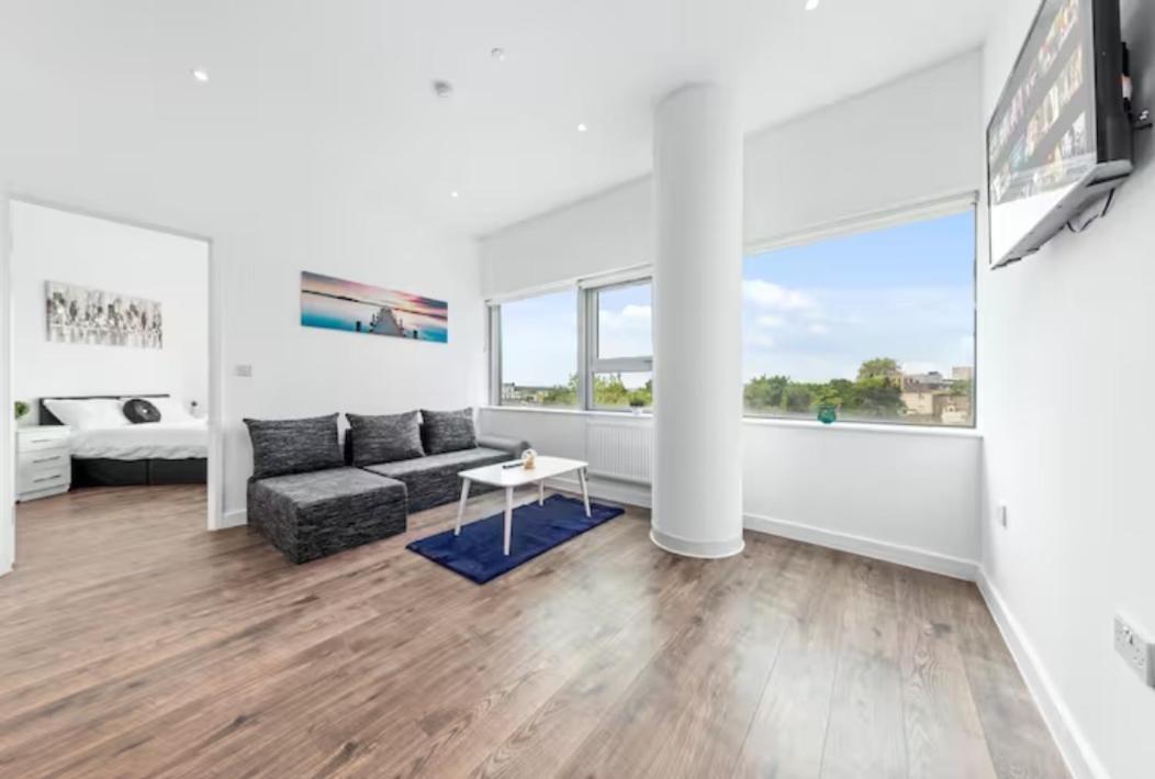 Delta 2 Bedroom Flat In London Dp102 Croydon Extérieur photo